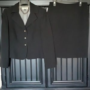 Tahari Suit, no longer need professional attire